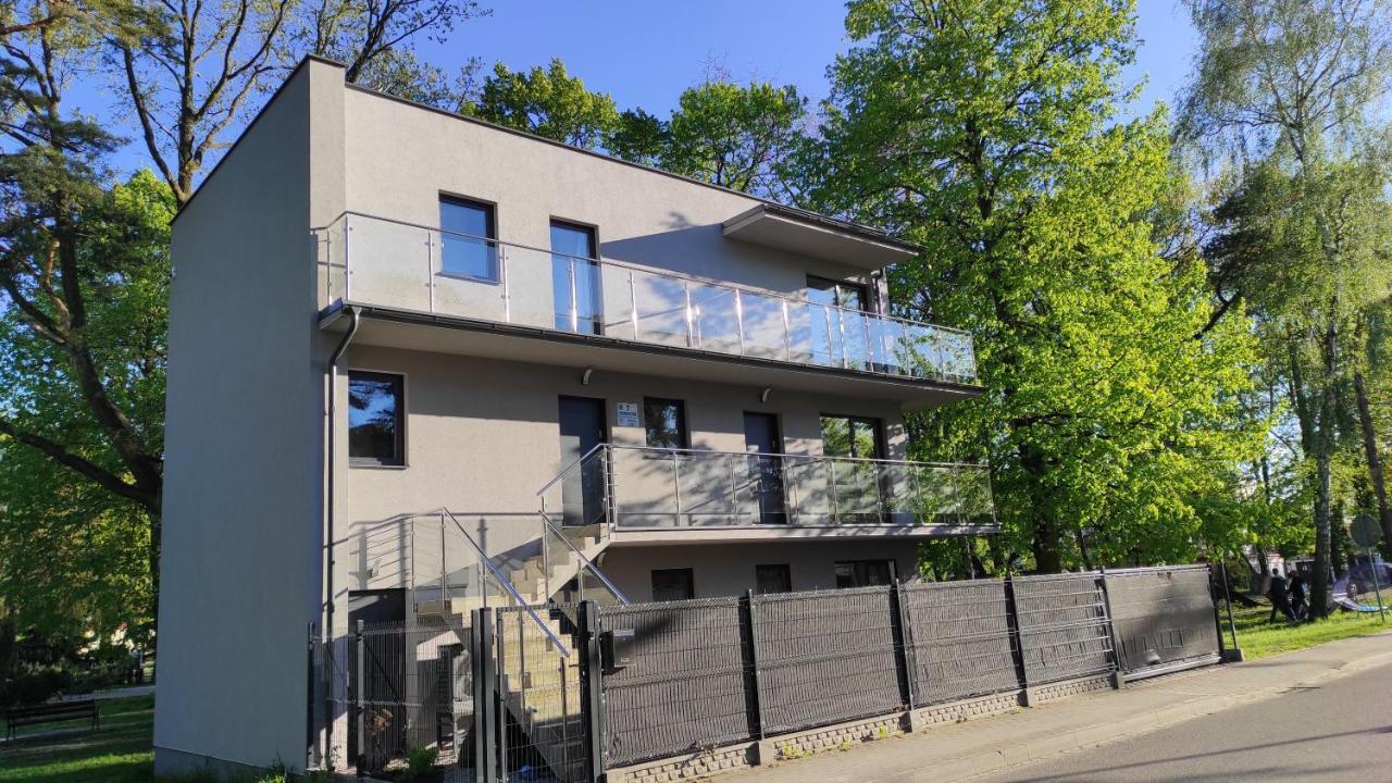 Domek W Parku Appartamento Hel Esterno foto